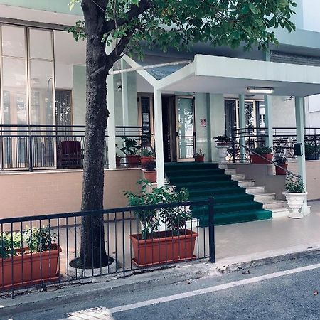 Hotel Maria Piera Римини Экстерьер фото