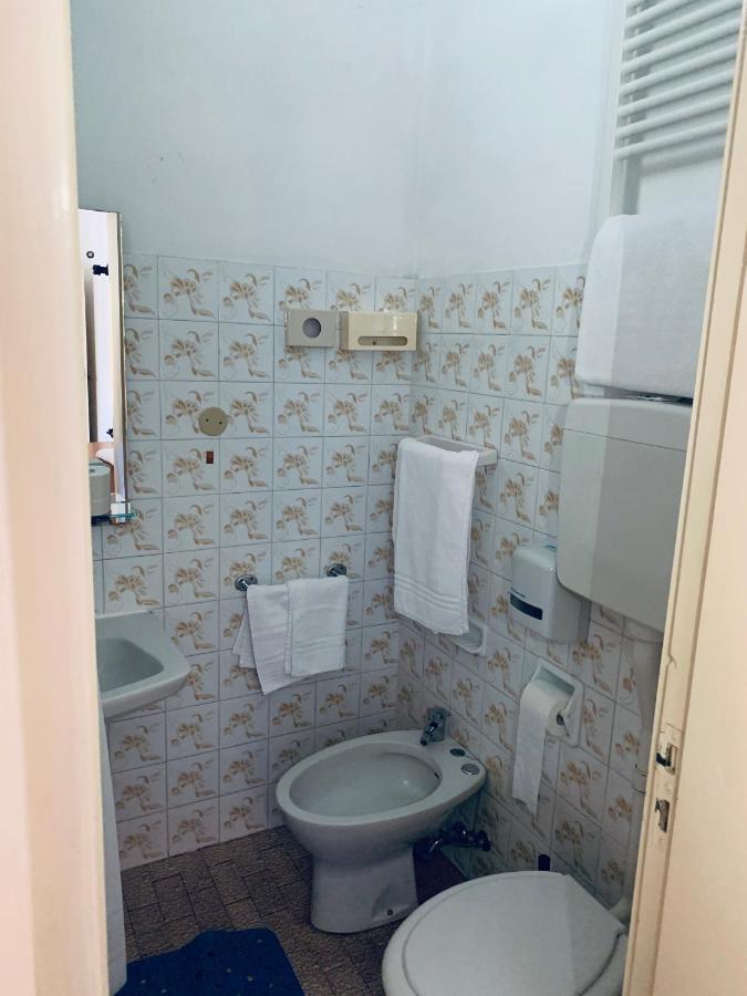 Hotel Maria Piera Римини Экстерьер фото
