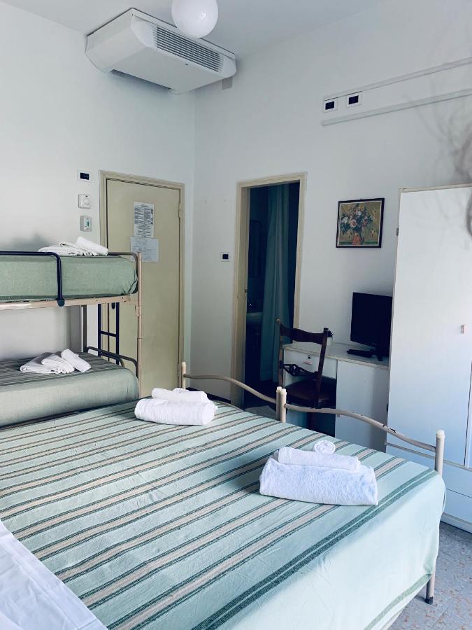 Hotel Maria Piera Римини Экстерьер фото
